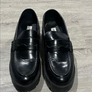 Steve Madden Glossy Black Loafers